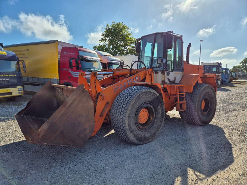 Hitachi FR 130 - Kolesový nakladač: obrázok 3 Hitachi FR 130 - Kolesový nakladač: obrázok 3