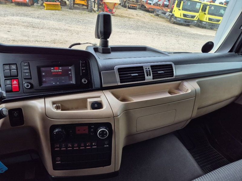 Valníkový/ Plošinový nákladný automobil MAN TGL 12.250 4x2: obrázok 12