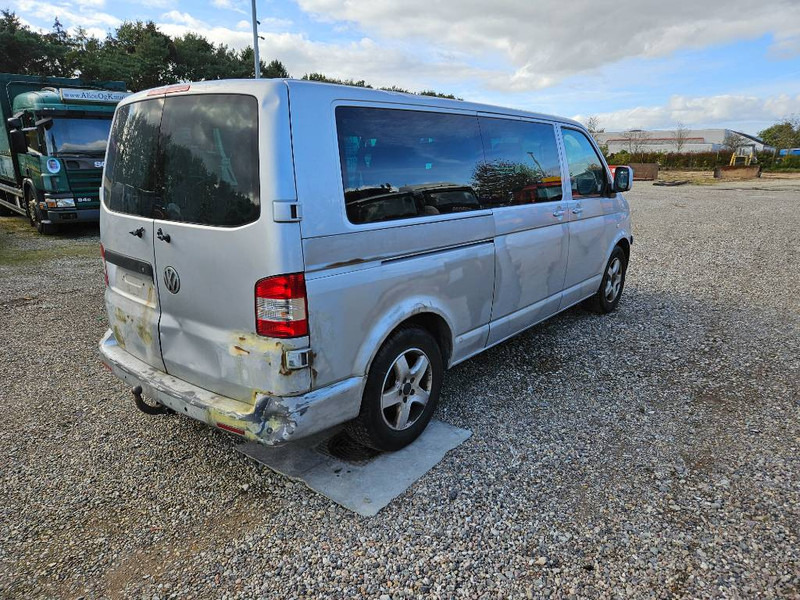Volkswagen Caravelle 2,5 TDi 130 Comfortline 9prs 4d - Minibus, Mikrobus: obrázok 4 Volkswagen Caravelle 2,5 TDi 130 Comfortline 9prs 4d - Minibus, Mikrobus: obrázok 4
