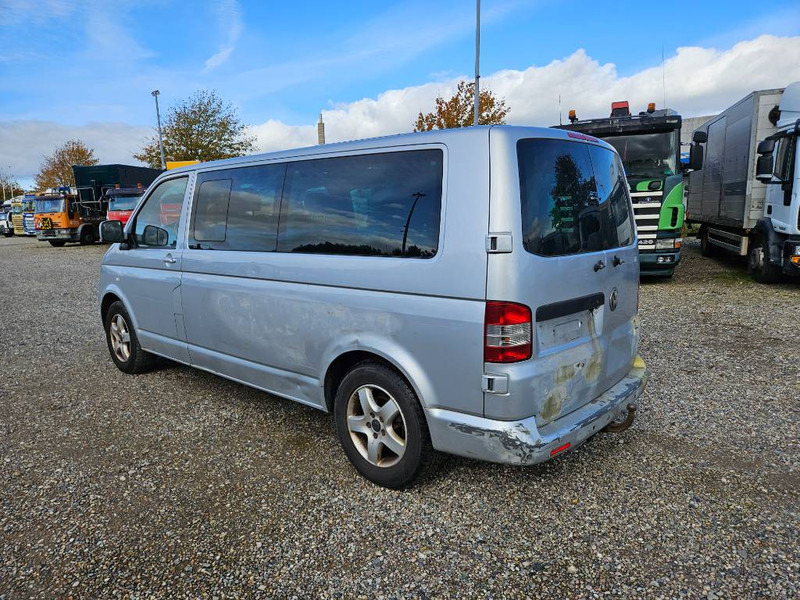 Volkswagen Caravelle 2,5 TDi 130 Comfortline 9prs 4d - Minibus, Mikrobus: obrázok 3 Volkswagen Caravelle 2,5 TDi 130 Comfortline 9prs 4d - Minibus, Mikrobus: obrázok 3