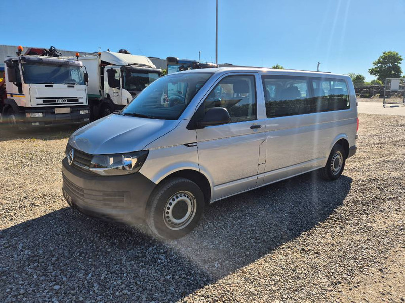 Volkswagen Transporter 2,0 TDi 102 Kombi lang 4d 9 prs - Automobil: obrázok 1 Volkswagen Transporter 2,0 TDi 102 Kombi lang 4d 9 prs - Automobil: obrázok 1