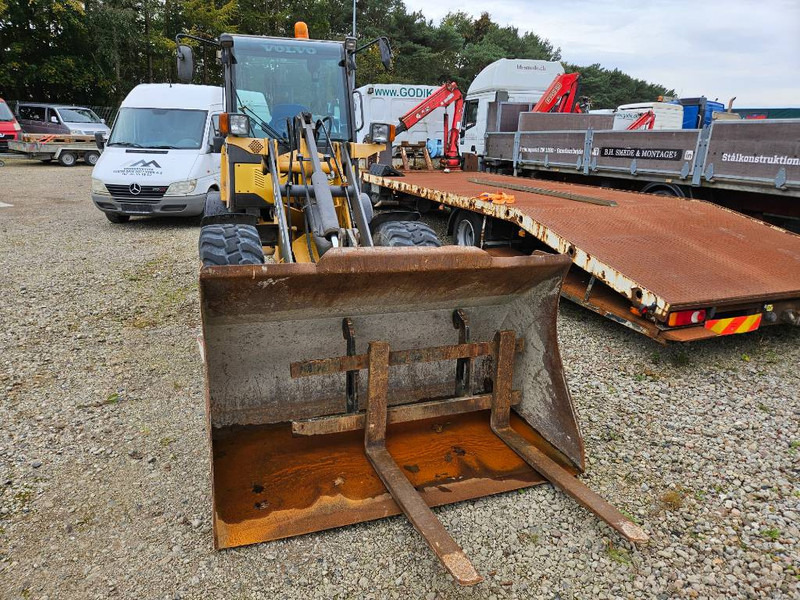 Volvo L 20 B - P//Forks + Bucket // - Kolesový nakladač: obrázok 2 Volvo L 20 B - P//Forks + Bucket // - Kolesový nakladač: obrázok 2