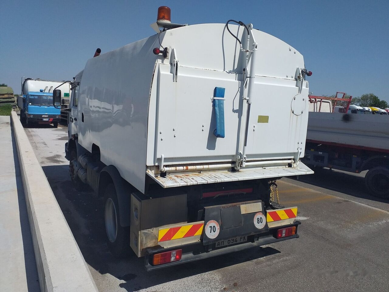 Zametacie vozidlo Renault MIDLINER 180: obrázok 6 Zametacie vozidlo Renault MIDLINER 180: obrázok 6