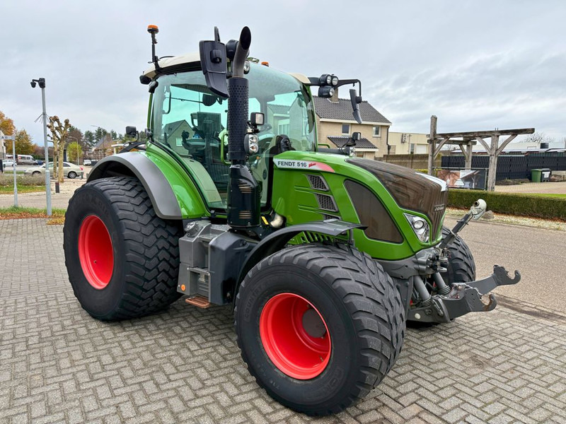 Fendt 516 Vario ProfiPlus - Traktor: obrázok 4 Fendt 516 Vario ProfiPlus - Traktor: obrázok 4