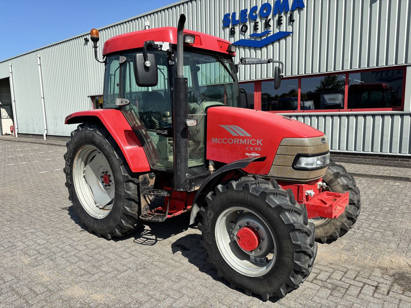 Mc Cormick CX95 - Traktor: obrázok 4 Mc Cormick CX95 - Traktor: obrázok 4