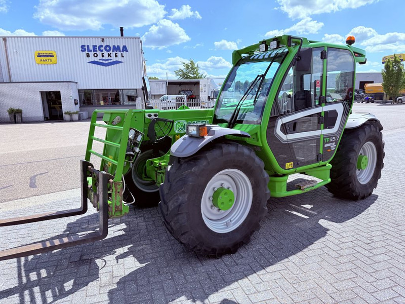 Merlo TF35.7-140 Telehandler - Teleskopický nakladač: obrázok 1 Merlo TF35.7-140 Telehandler - Teleskopický nakladač: obrázok 1