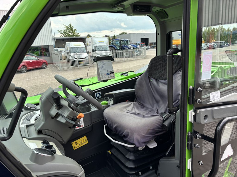 Merlo TF42.7-145 CVTRONIC - Teleskopický nakladač: obrázok 5 Merlo TF42.7-145 CVTRONIC - Teleskopický nakladač: obrázok 5