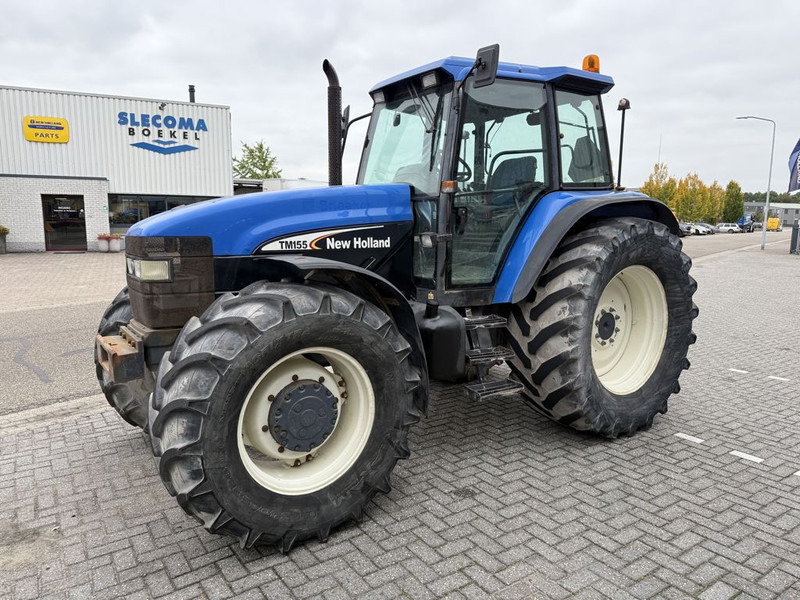New Holland 8360 Range Command - Traktor: obrázok 1 New Holland 8360 Range Command - Traktor: obrázok 1