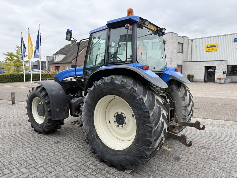 New Holland 8360 Range Command - Traktor: obrázok 2 New Holland 8360 Range Command - Traktor: obrázok 2