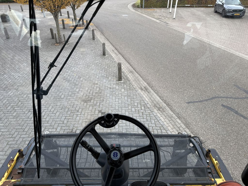 New Holland FR9050 - Samohybná rezačka: obrázok 5 New Holland FR9050 - Samohybná rezačka: obrázok 5