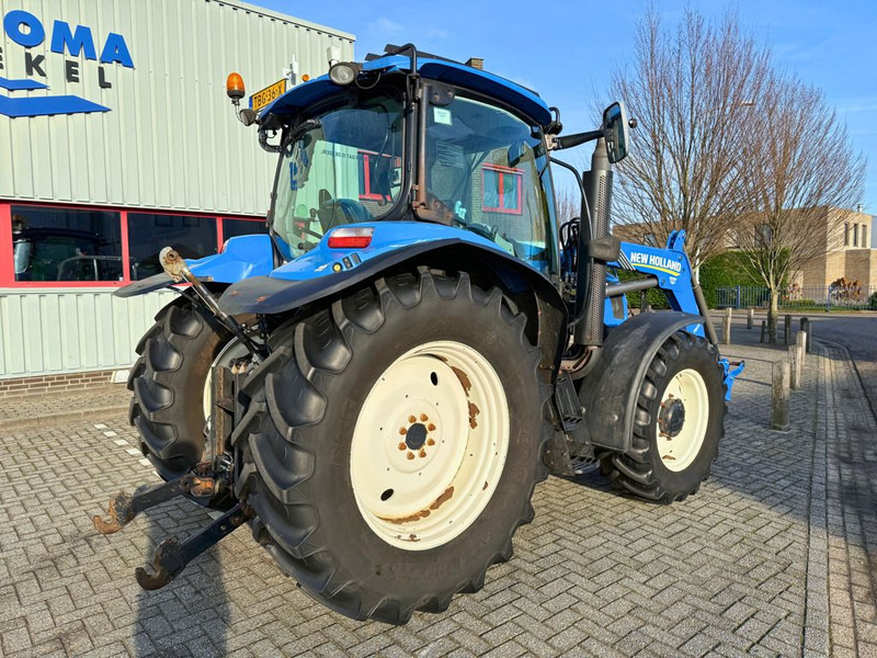 New Holland T6010 Plus + 750TL Voorlader - Traktor: obrázok 3 New Holland T6010 Plus + 750TL Voorlader - Traktor: obrázok 3