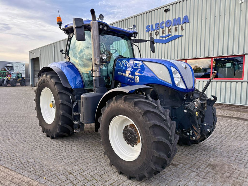 New Holland T7.270 AC 10 Years Blue Power Edition - Traktor: obrázok 4 New Holland T7.270 AC 10 Years Blue Power Edition - Traktor: obrázok 4