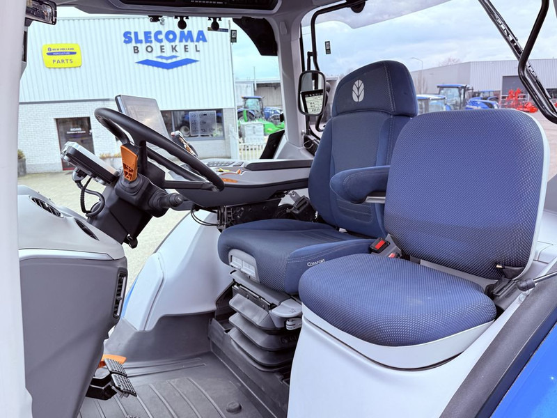 New Holland T7.315HD Auto Command + GPS - Traktor: obrázok 5 New Holland T7.315HD Auto Command + GPS - Traktor: obrázok 5