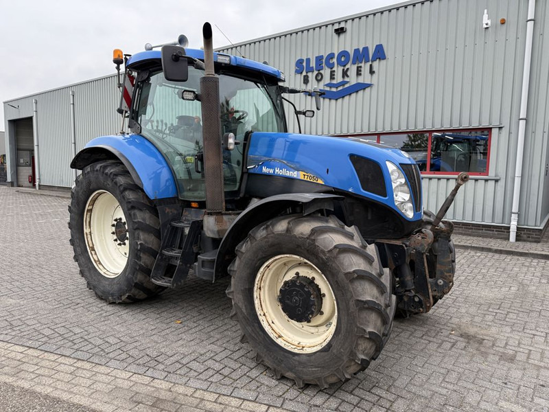 New Holland T7050 Power Command - Traktor: obrázok 4 New Holland T7050 Power Command - Traktor: obrázok 4