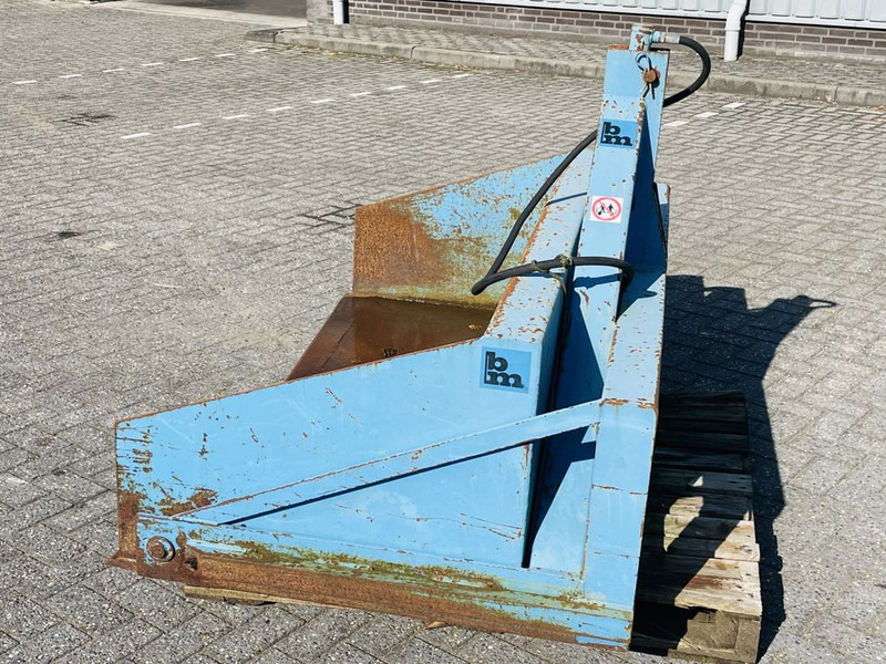 BM Hydraulische Tractorbak Grondbak - Ťahač: obrázok 3 BM Hydraulische Tractorbak Grondbak - Ťahač: obrázok 3