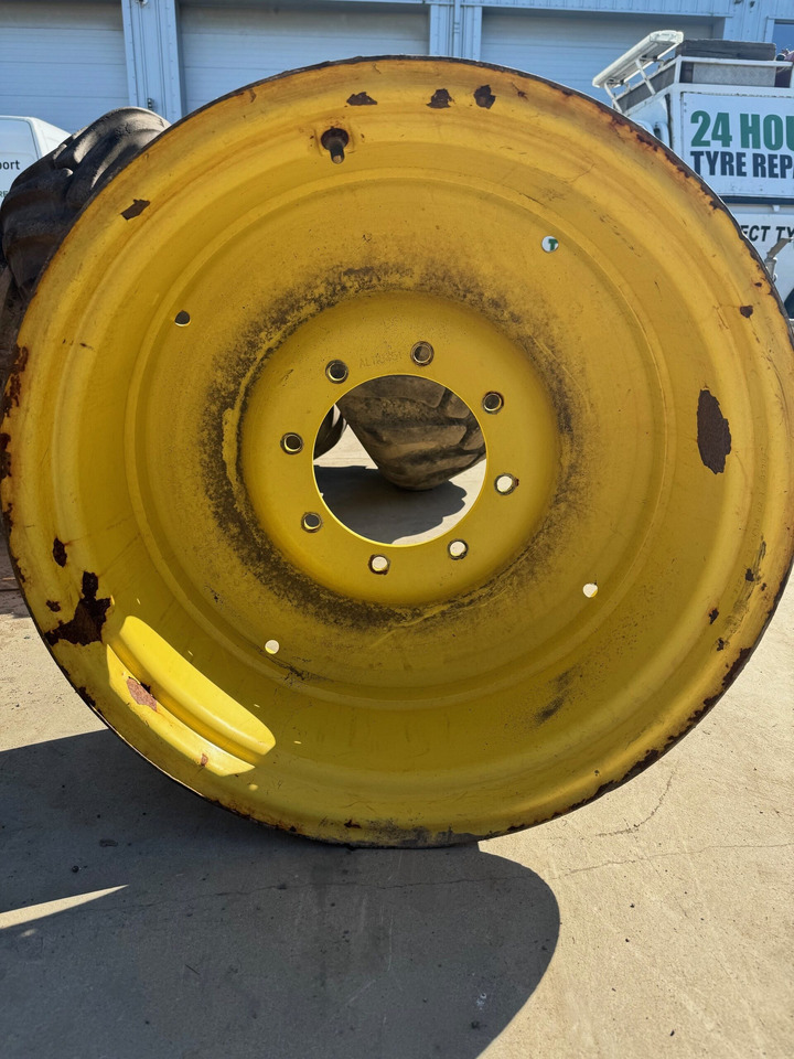 12X28 Used John Deere Rims - Disk pre Poľnohospodárske stroje: obrázok 1 12X28 Used John Deere Rims - Disk pre Poľnohospodárske stroje: obrázok 1
