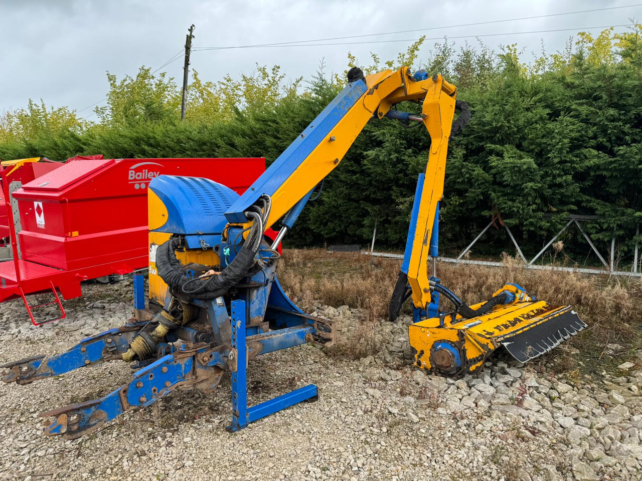 BOMFORD FALCON 5.5 - Priekopové rameno: obrázok 3 BOMFORD FALCON 5.5 - Priekopové rameno: obrázok 3