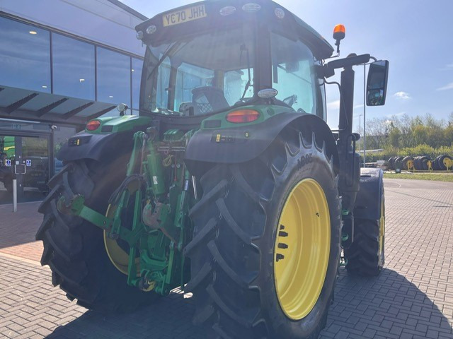 Traktor JOHN DEERE 6155R: obrázok 6