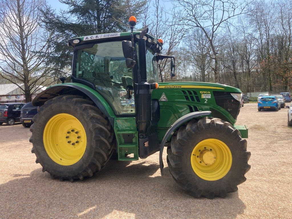 John Deere 6130R - Traktor: obrázok 1 John Deere 6130R - Traktor: obrázok 1