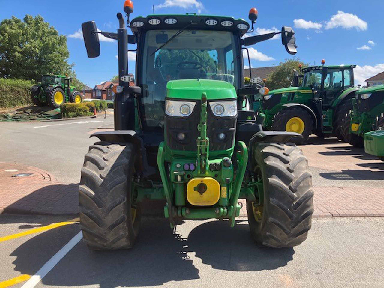 John Deere 6130R - Traktor: obrázok 4 John Deere 6130R - Traktor: obrázok 4