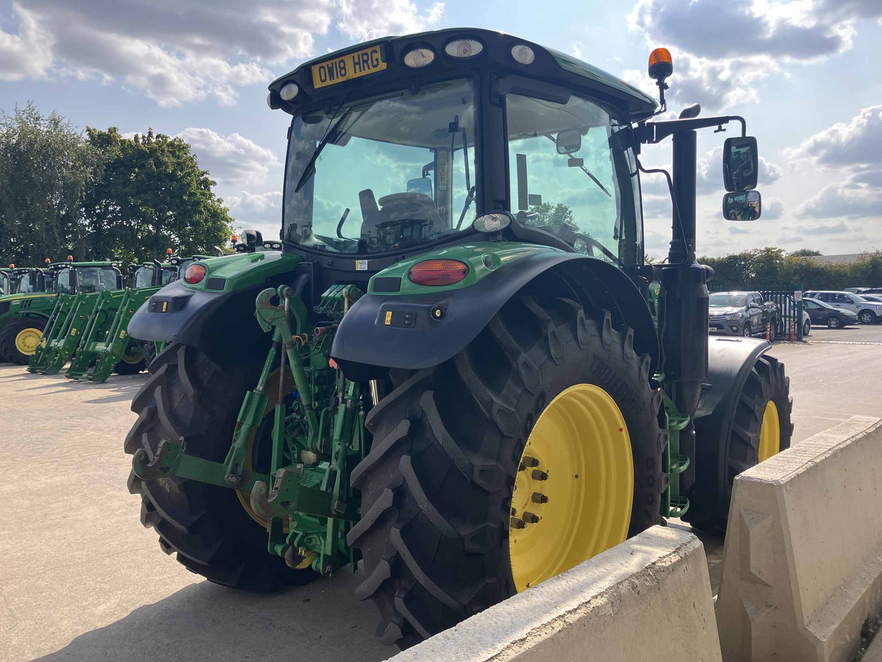 John Deere 6130R - Traktor: obrázok 5 John Deere 6130R - Traktor: obrázok 5