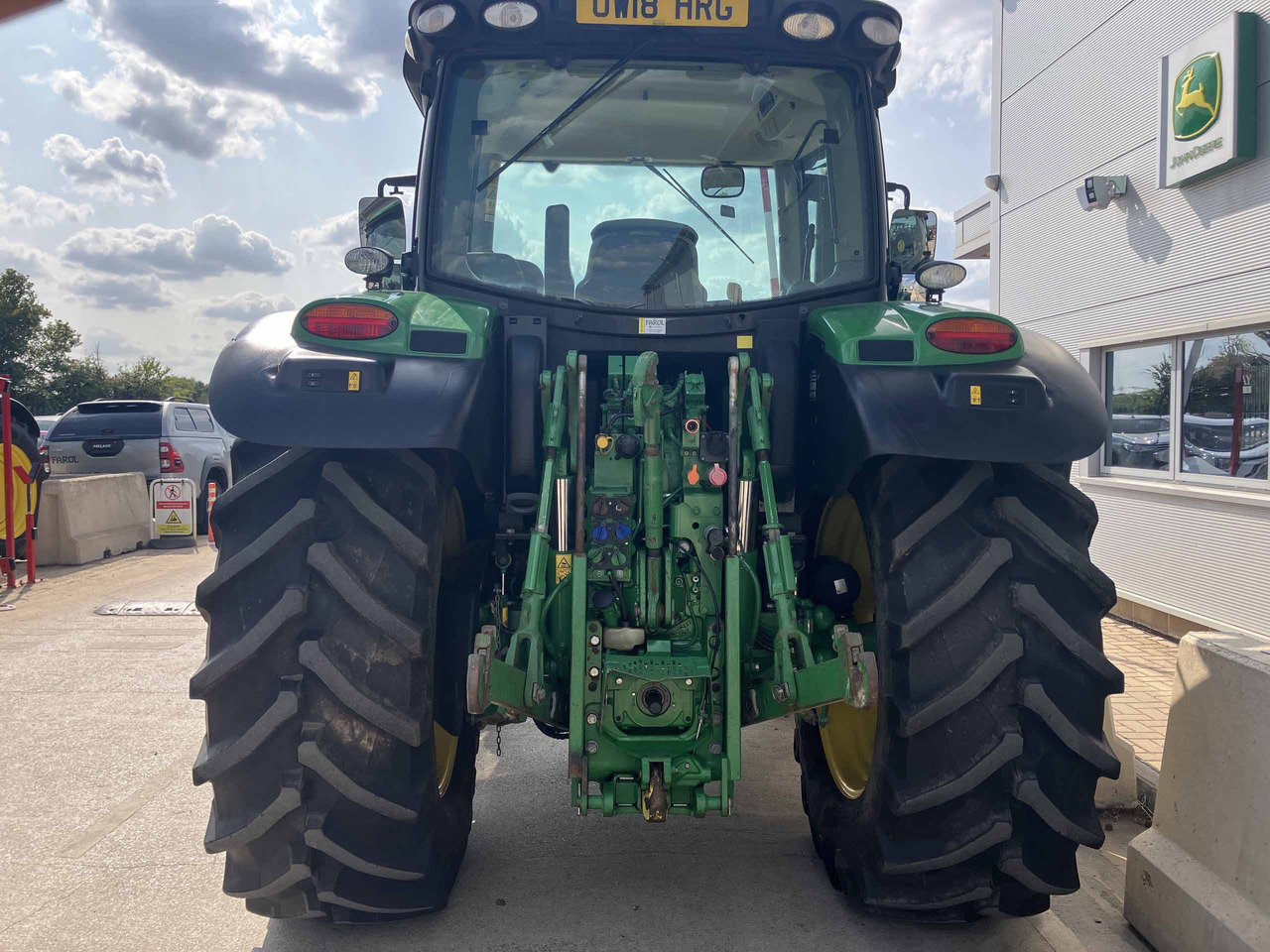 John Deere 6130R - Traktor: obrázok 4 John Deere 6130R - Traktor: obrázok 4
