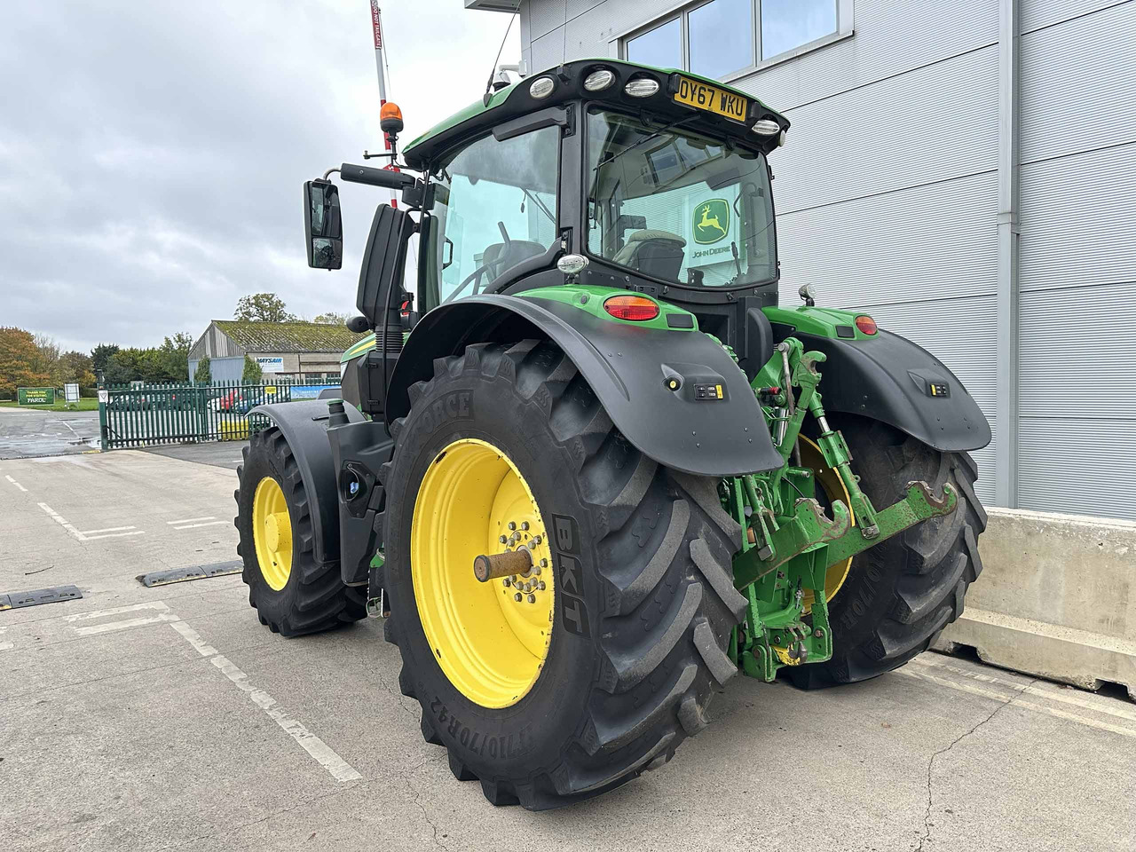 John Deere 6250R - Traktor: obrázok 4 John Deere 6250R - Traktor: obrázok 4