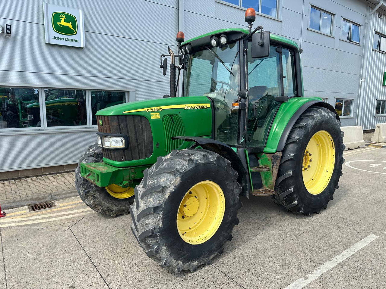 John Deere 6420S - Traktor: obrázok 1 John Deere 6420S - Traktor: obrázok 1