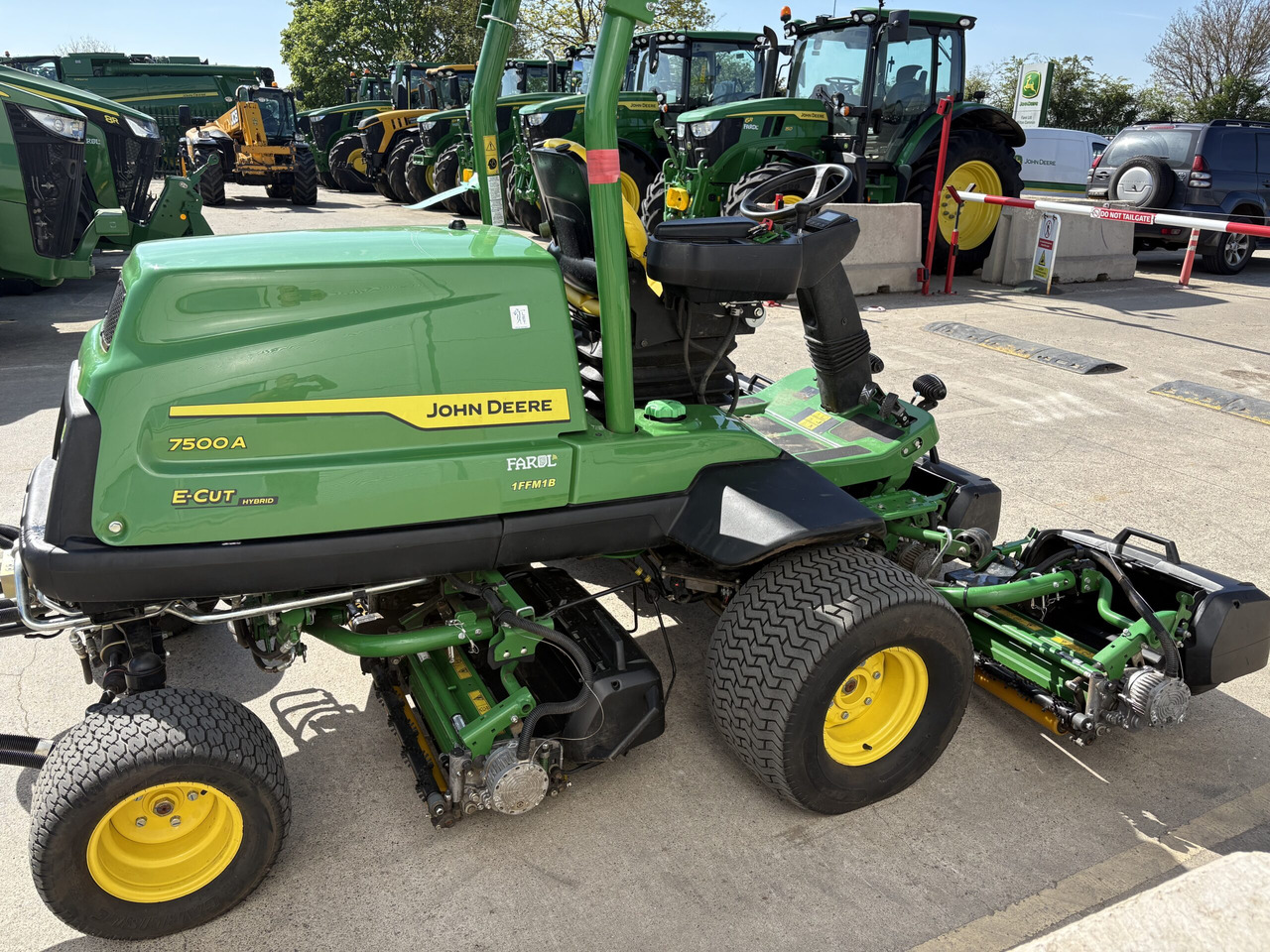 John Deere 7500A E-Cut - Záhradná kosačka: obrázok 3 John Deere 7500A E-Cut - Záhradná kosačka: obrázok 3