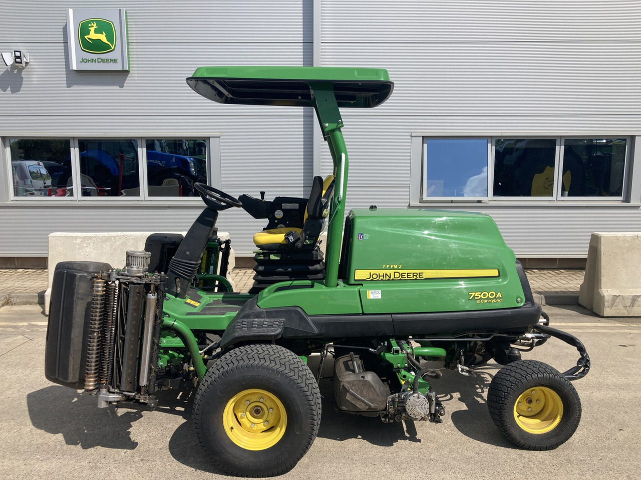 John Deere 7500AE fairway mower - Záhradná kosačka: obrázok 2 John Deere 7500AE fairway mower - Záhradná kosačka: obrázok 2