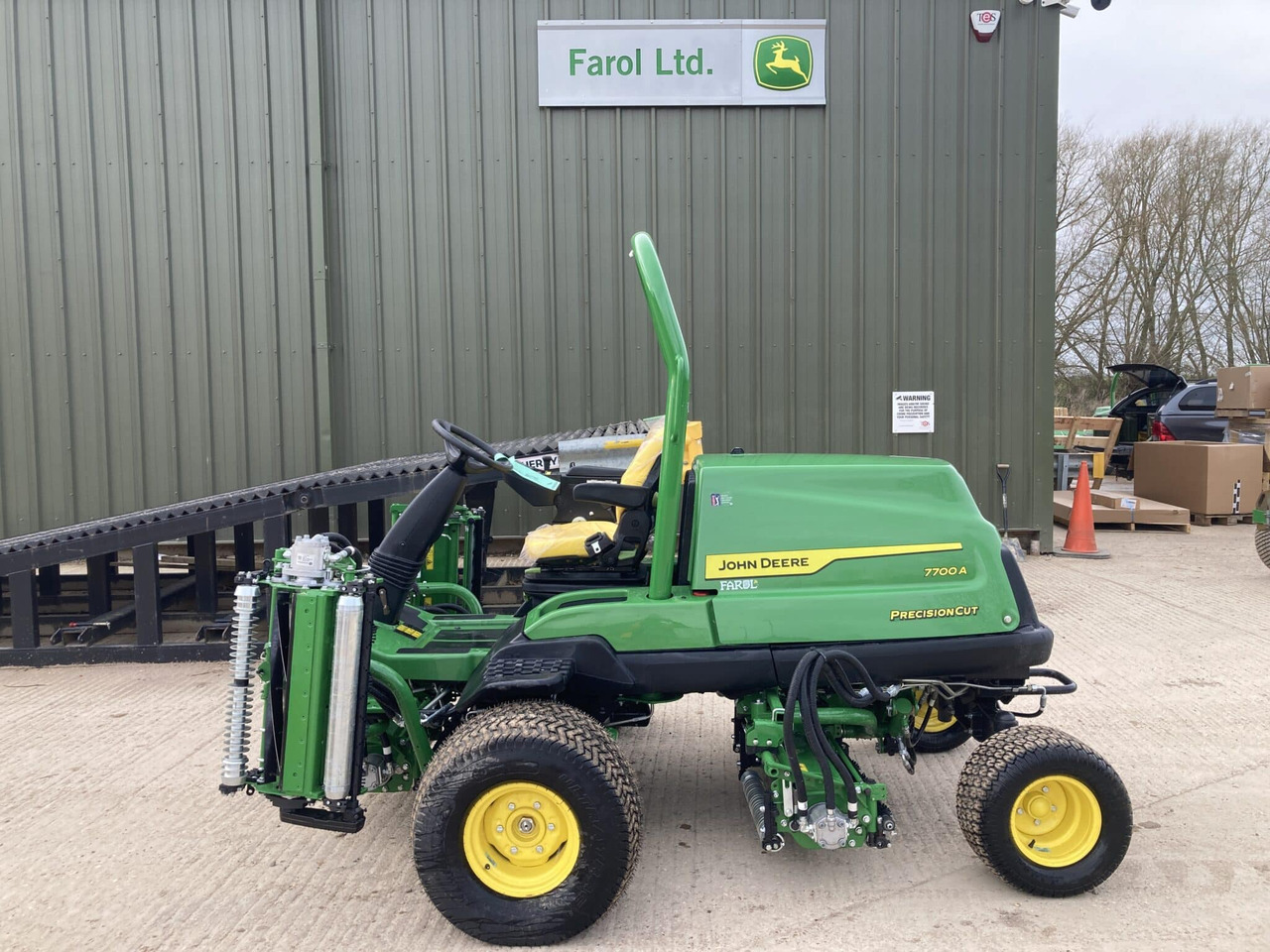 John Deere 7700A Fairway Mower - Záhradná kosačka: obrázok 2 John Deere 7700A Fairway Mower - Záhradná kosačka: obrázok 2