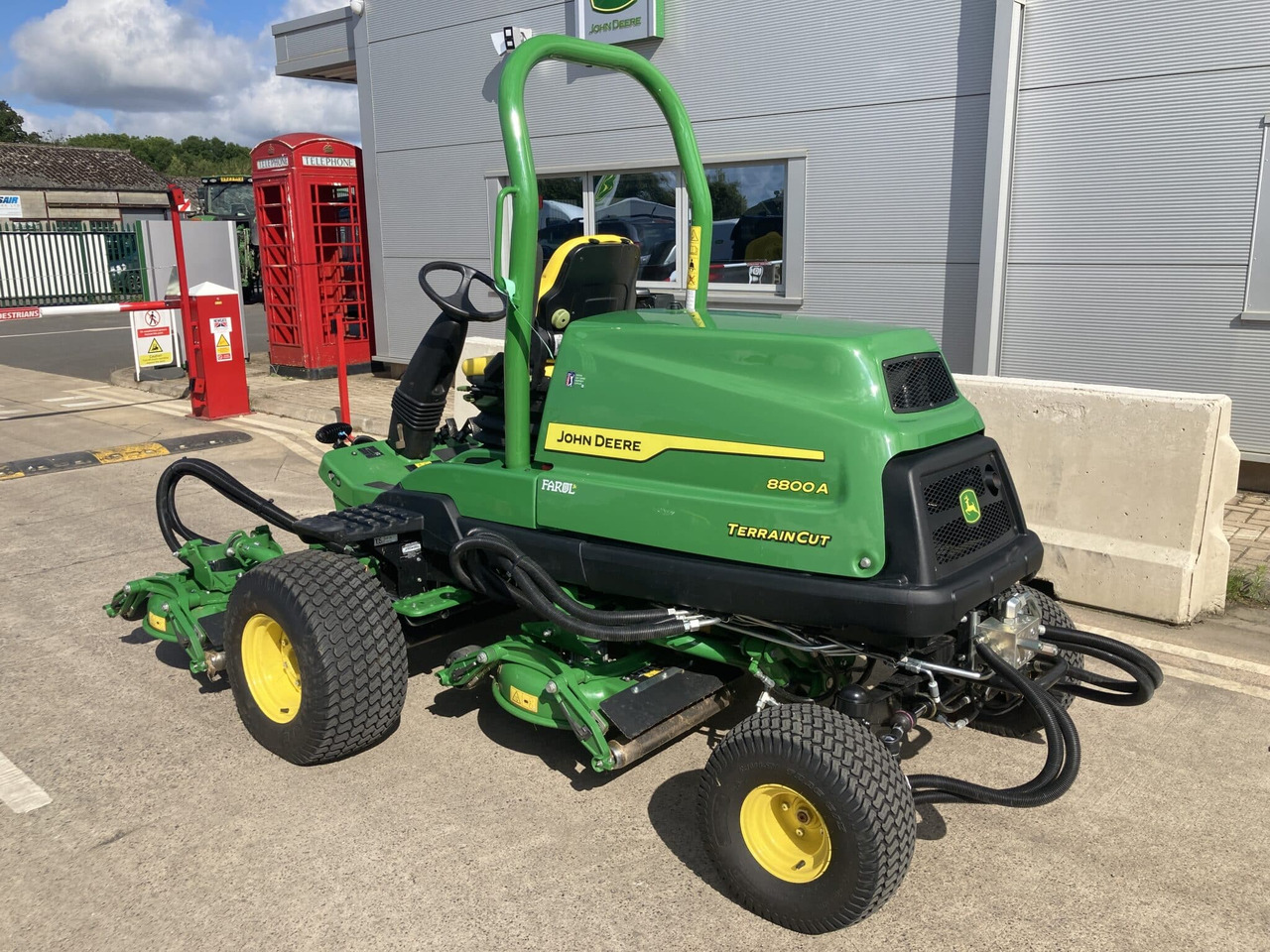 John Deere 8800A 5 pod rotary mower - Záhradná kosačka: obrázok 3 John Deere 8800A 5 pod rotary mower - Záhradná kosačka: obrázok 3