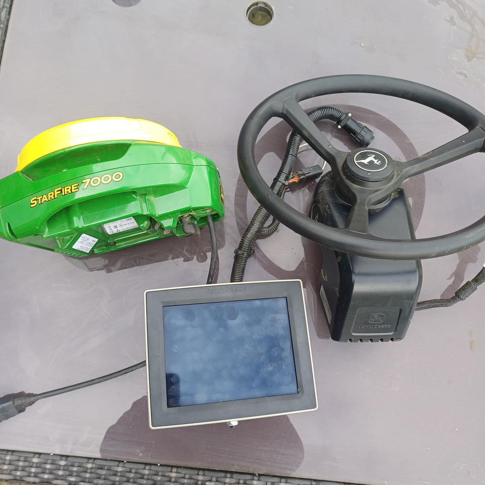 John Deere SF7000, 4240 screen + ATU300 wheel - Navigačný systém pre Poľnohospodárske stroje: obrázok 1 John Deere SF7000, 4240 screen + ATU300 wheel - Navigačný systém pre Poľnohospodárske stroje: obrázok 1