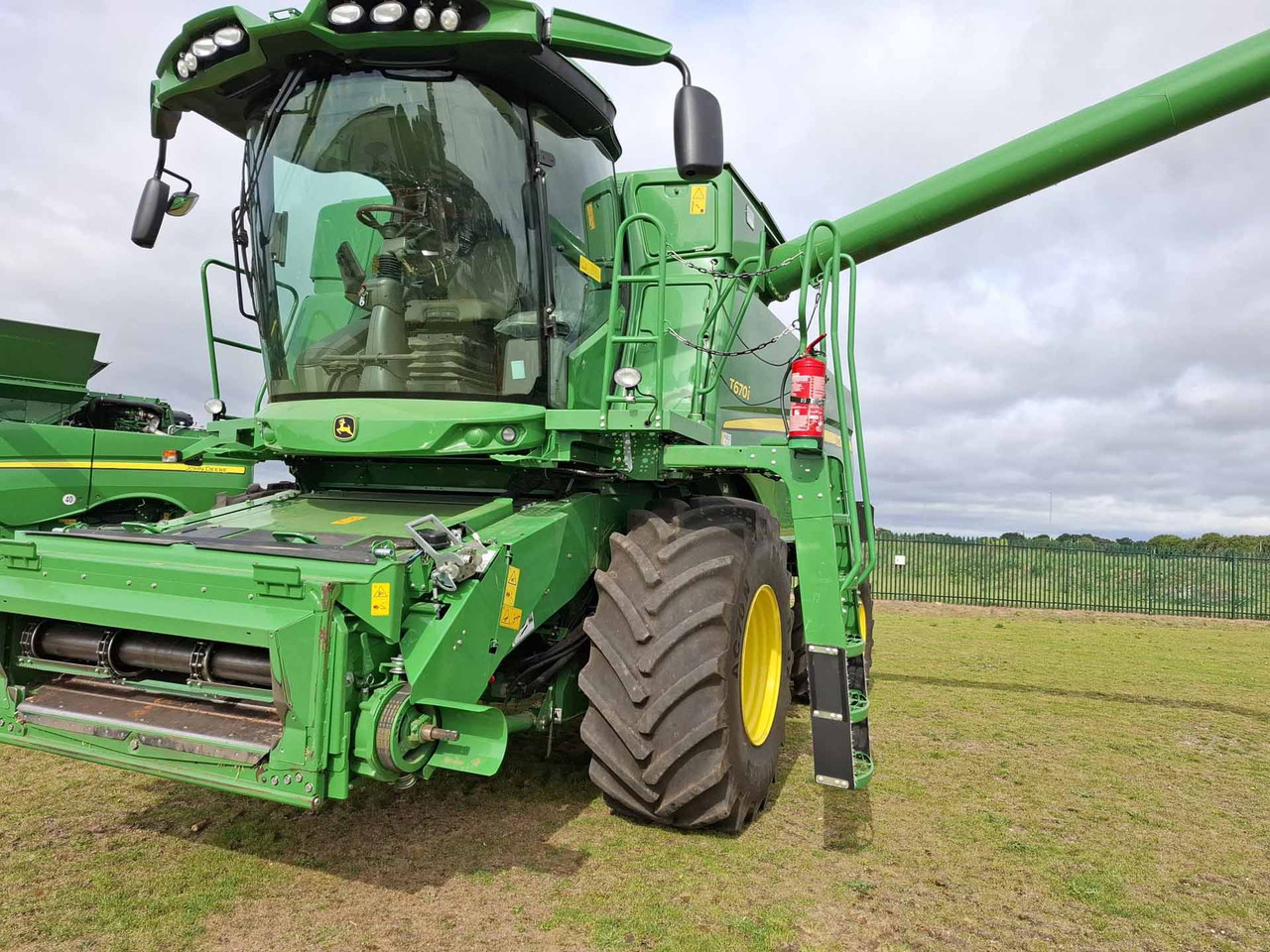 John Deere T670 - Obilný kombajn: obrázok 3 John Deere T670 - Obilný kombajn: obrázok 3
