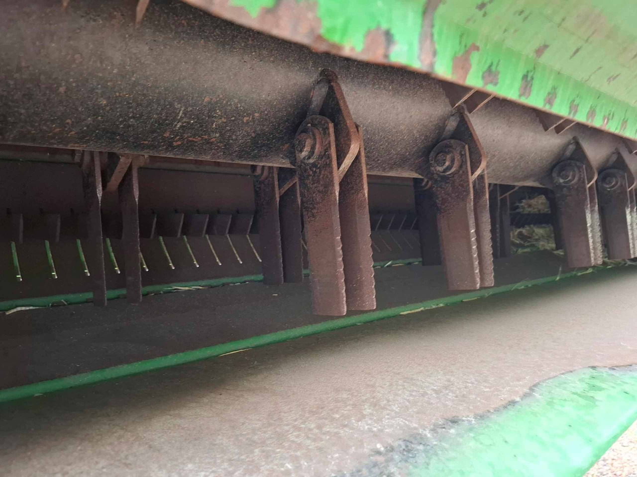 John Deere T670i - Obilný kombajn: obrázok 4 John Deere T670i - Obilný kombajn: obrázok 4