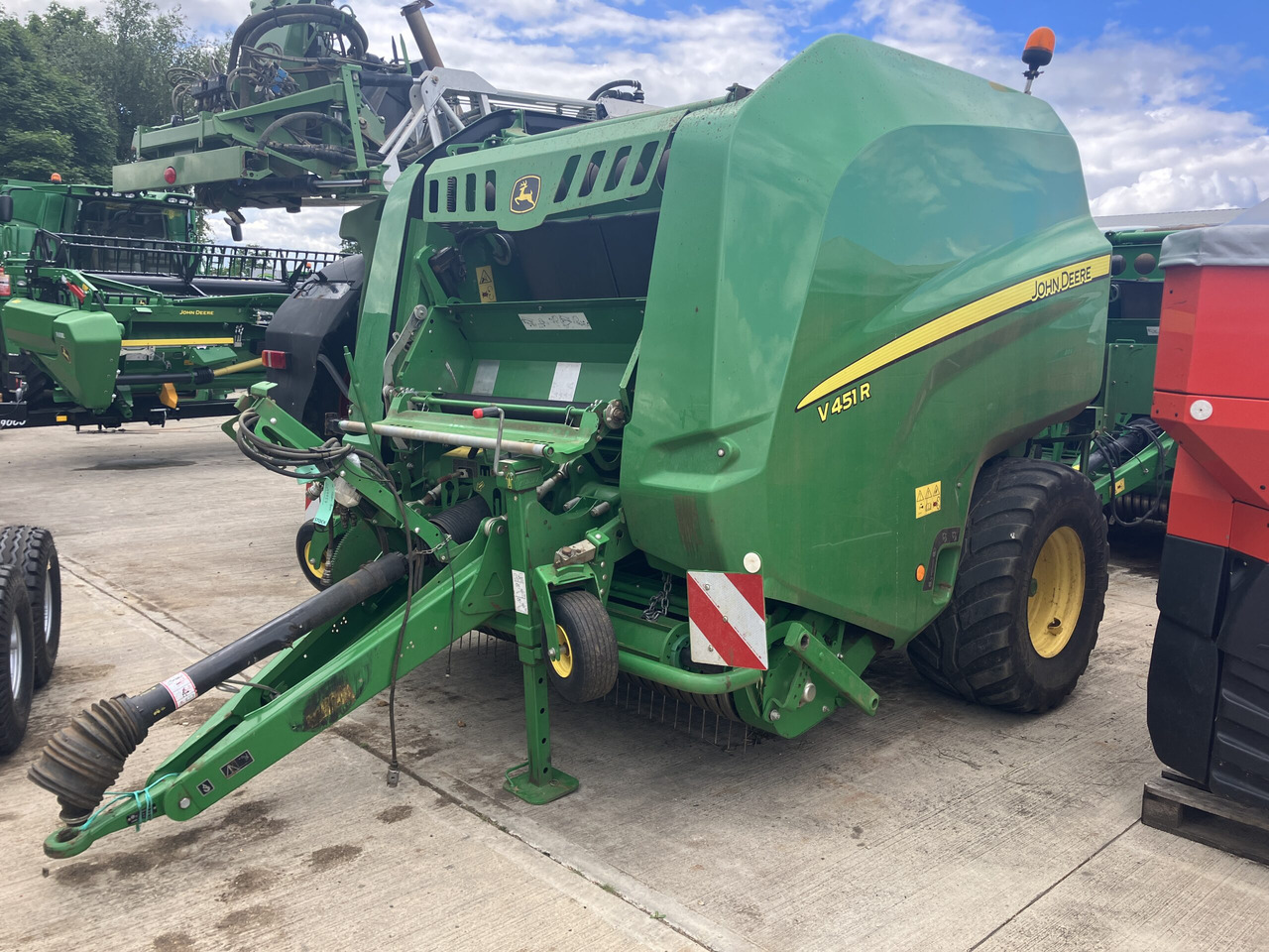 John Deere V451R - Stroje na zber krmovín: obrázok 1 John Deere V451R - Stroje na zber krmovín: obrázok 1