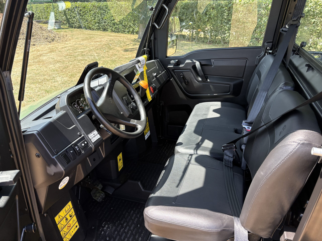 John Deere XUV875M Gator - ATV/ Štvorkolka: obrázok 4 John Deere XUV875M Gator - ATV/ Štvorkolka: obrázok 4