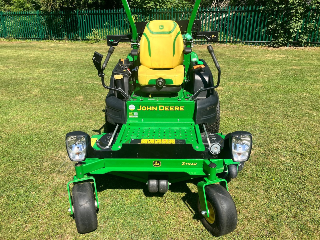 John Deere Z997R Z-Turn Mower - Záhradná kosačka: obrázok 2 John Deere Z997R Z-Turn Mower - Záhradná kosačka: obrázok 2