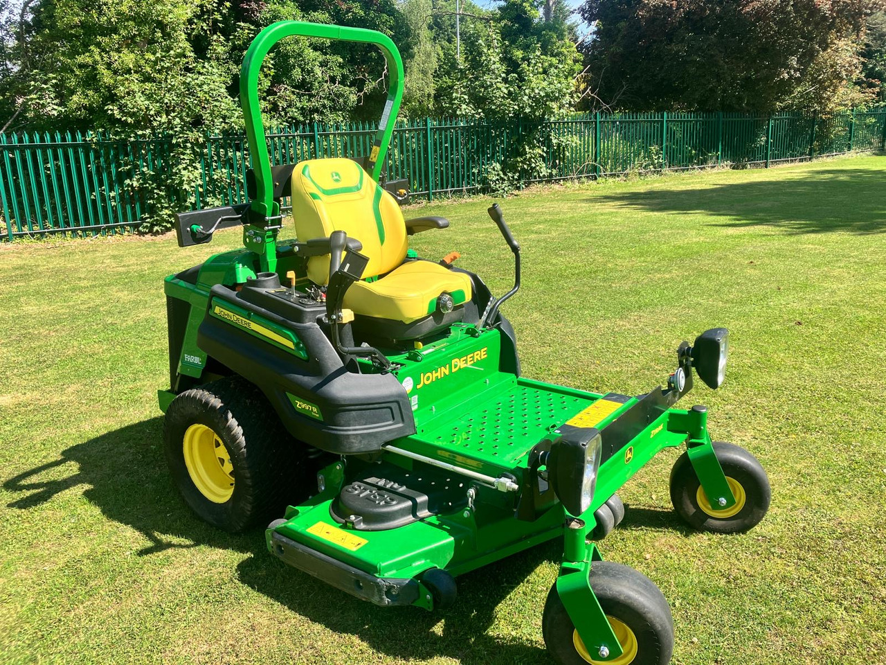 John Deere Z997R Z-Turn Mower - Záhradná kosačka: obrázok 4 John Deere Z997R Z-Turn Mower - Záhradná kosačka: obrázok 4