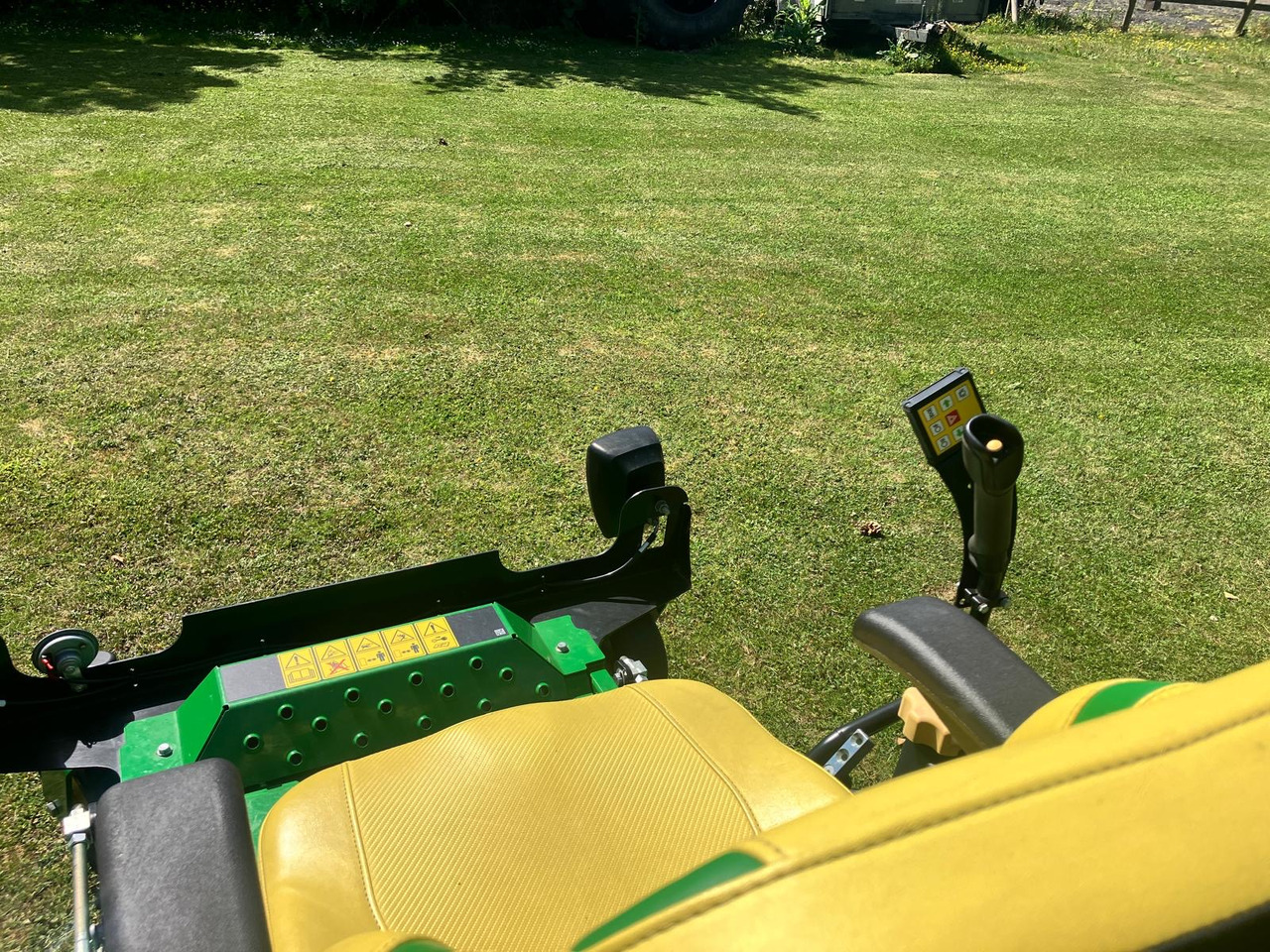 John Deere Z997R Z-Turn Mower - Záhradná kosačka: obrázok 5 John Deere Z997R Z-Turn Mower - Záhradná kosačka: obrázok 5