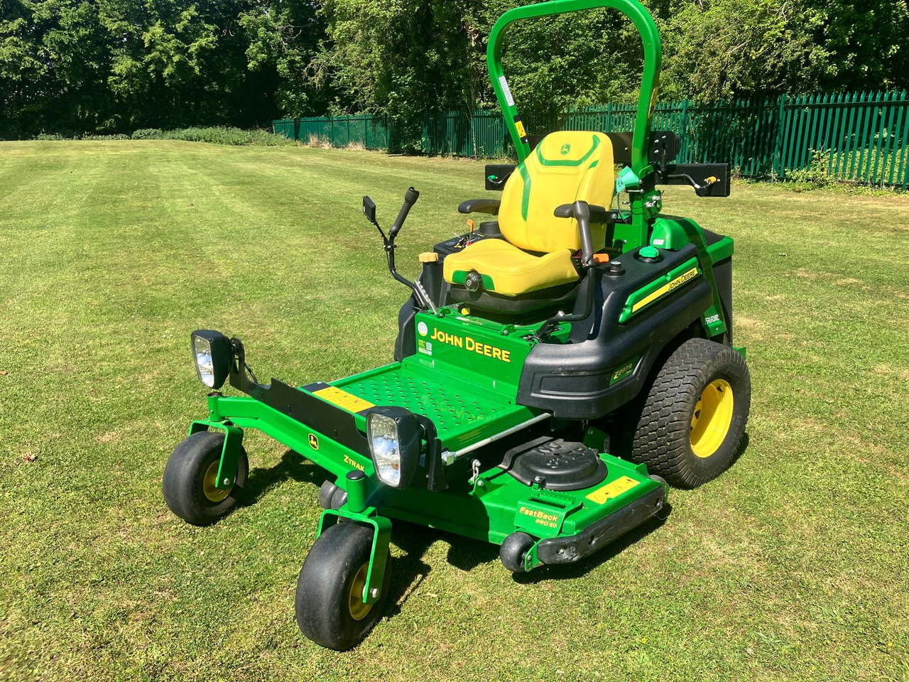 John Deere Z997R Z-Turn Mower - Záhradná kosačka: obrázok 1 John Deere Z997R Z-Turn Mower - Záhradná kosačka: obrázok 1