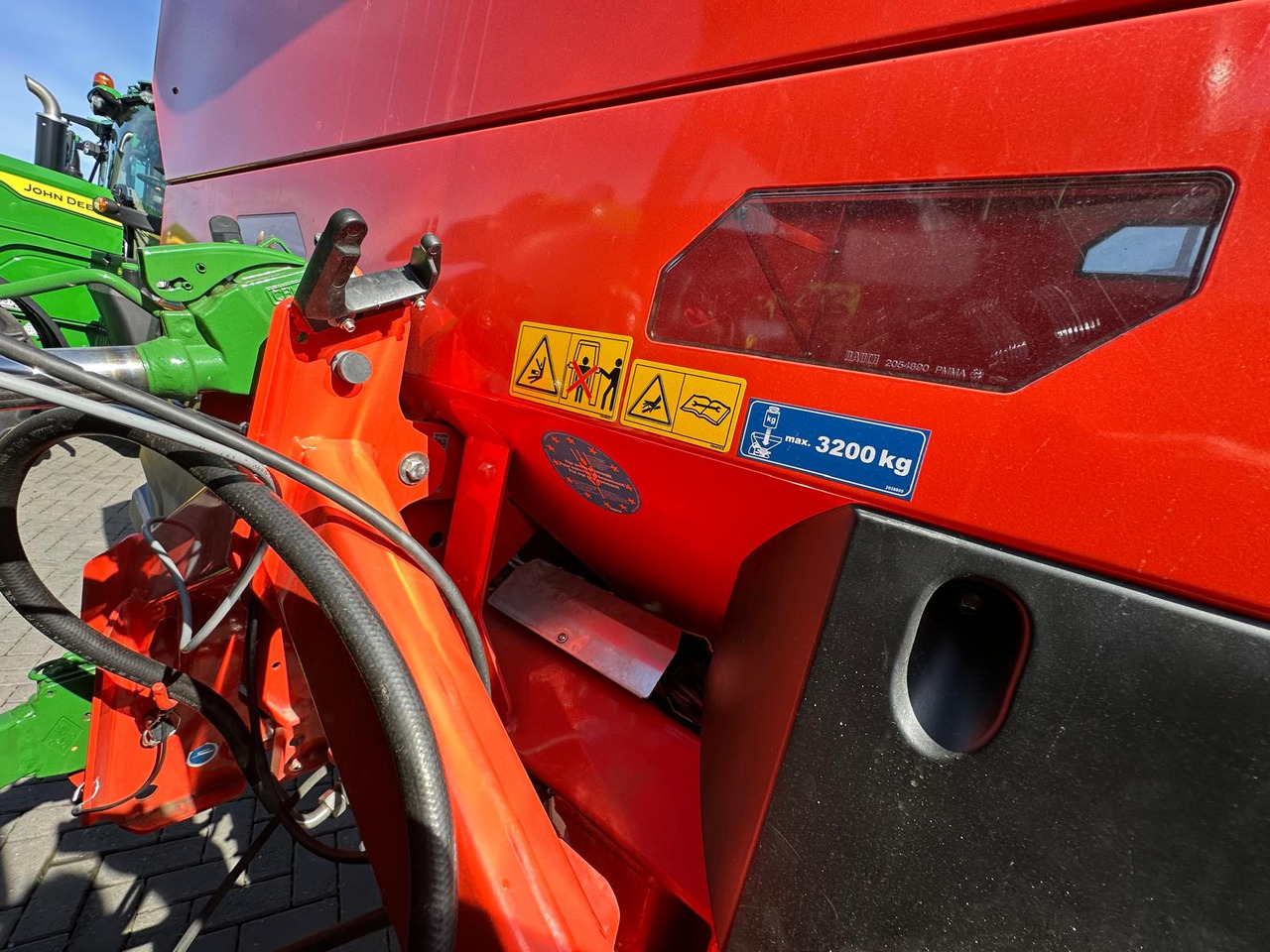 Kuhn Axis 40.2 H EMC W - Rozmetač hnojiva: obrázok 4 Kuhn Axis 40.2 H EMC W - Rozmetač hnojiva: obrázok 4