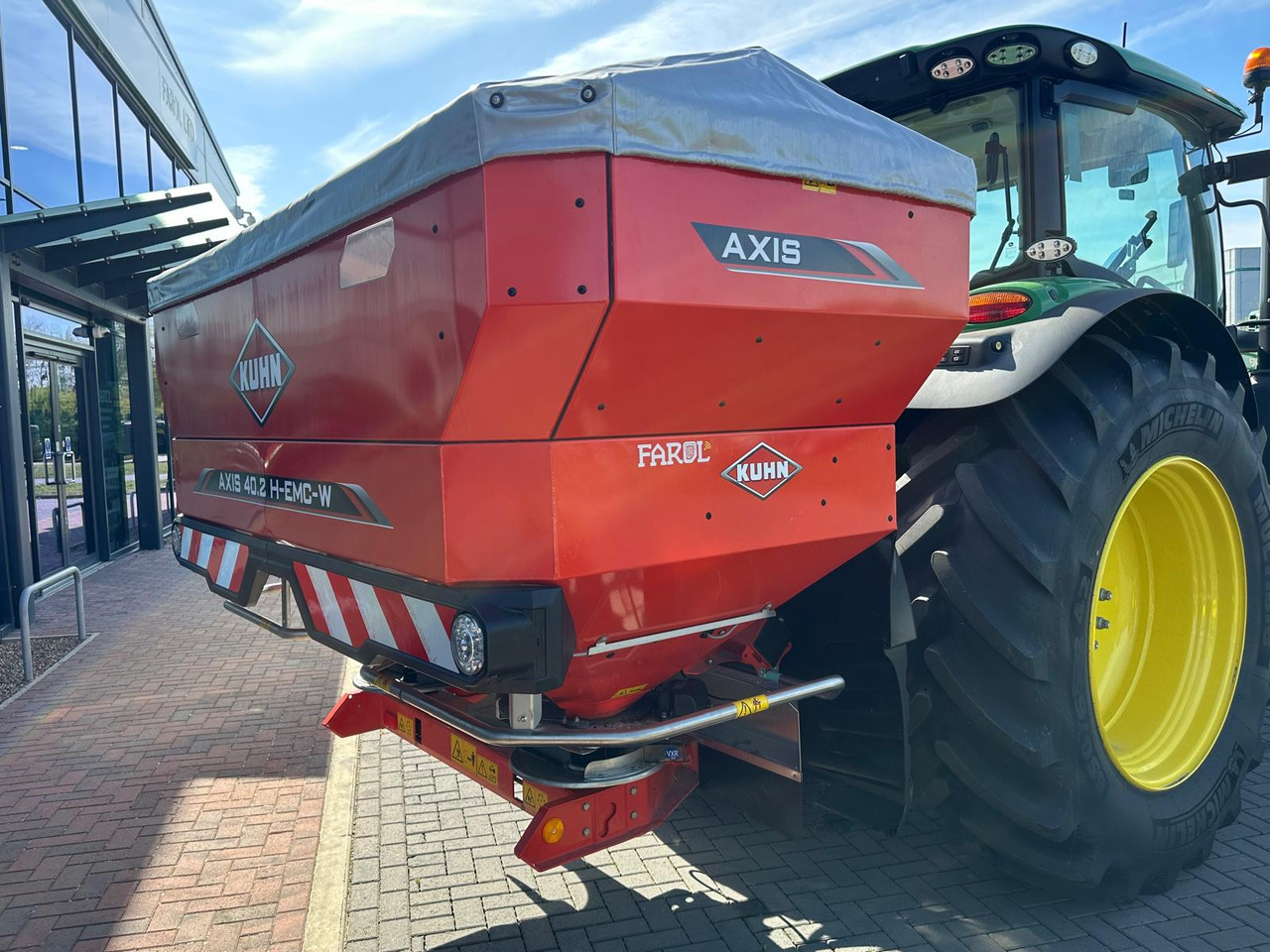 Kuhn Axis 40.2 H EMC W - Rozmetač hnojiva: obrázok 1 Kuhn Axis 40.2 H EMC W - Rozmetač hnojiva: obrázok 1