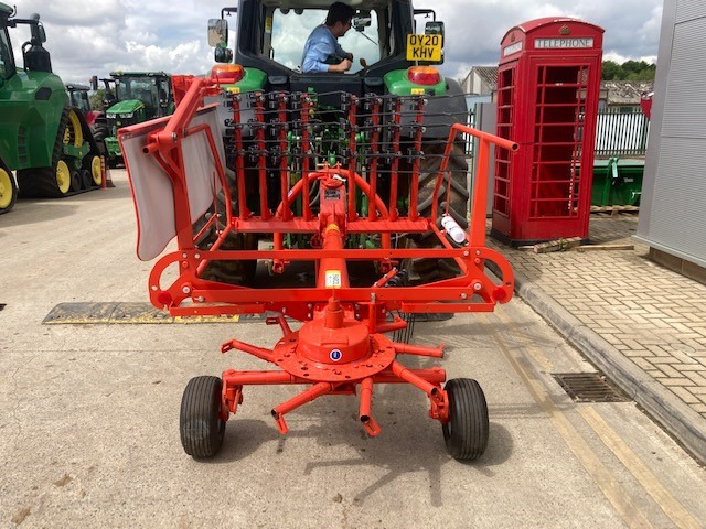 Kuhn GA 3201 - Obracač sena: obrázok 4 Kuhn GA 3201 - Obracač sena: obrázok 4