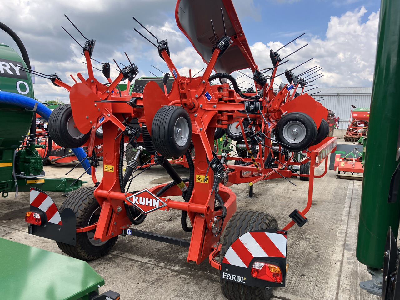 Kuhn GF13003 - Stroje na zber krmovín: obrázok 5 Kuhn GF13003 - Stroje na zber krmovín: obrázok 5