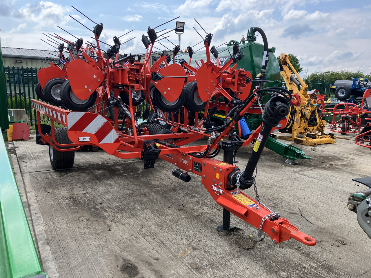 Kuhn GF13003 - Stroje na zber krmovín: obrázok 1 Kuhn GF13003 - Stroje na zber krmovín: obrázok 1