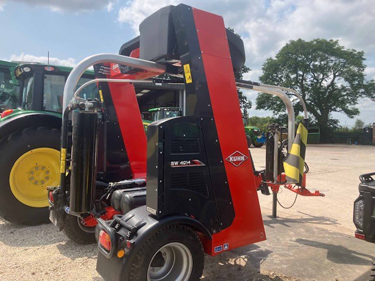 Kuhn SW4014 - Stroje na zber krmovín: obrázok 2 Kuhn SW4014 - Stroje na zber krmovín: obrázok 2