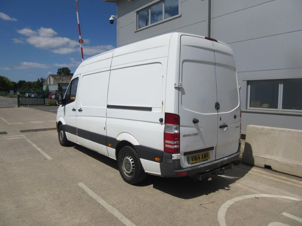 MERCEDES-BENZ SPRINTER 313 CDI - Furgon: obrázok 4 MERCEDES-BENZ SPRINTER 313 CDI - Furgon: obrázok 4