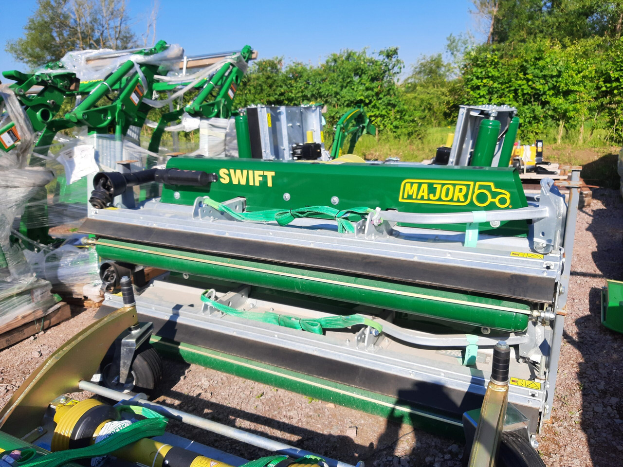 Major Swift MJ71-240 finishing mower - Záhradná kosačka: obrázok 1 Major Swift MJ71-240 finishing mower - Záhradná kosačka: obrázok 1