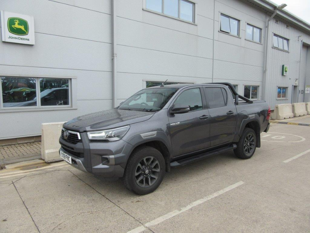 Toyota Hilux Invincible X - Pick-up: obrázok 2 Toyota Hilux Invincible X - Pick-up: obrázok 2